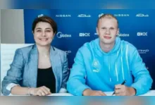 Brasileira por trás de Erling Haaland se tornou uma das mulheres mais influentes do futebol.