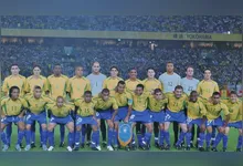 Reviva a trajetória da Seleção Brasileira na Copa de 2002.