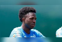 Vini Jr. lamentou o fim da participação brasileira na Copa do Mundo e pediu desculpas aos torcedores.
