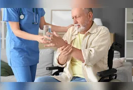 Projeção da revista científica The BMJ acende alerta para a identificação de sintomas precoces não motores e para a importância da atividade física.