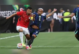 Lateral da Roma sofre lesão muscular em amistoso e desfalca a Seleção Brasileira; Éderson é convocado para a vaga.