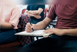 Oportunidades contemplam níveis médio e superior em diversos órgãos do Estado; prazos de inscrição são curtos e terminam nesta semana.