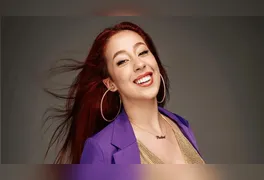 Ao som de novo hit de Shakira, influenciadora mobilizou equipe de 30 profissionais para homenagear seleções com transformações impressionantes.