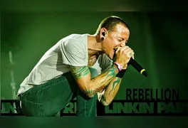 Em 20 de julho de 2017, o mundo perdia o vocalista do Linkin Park; legado de sensibilidade e intensidade permanece vivo.