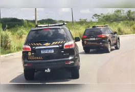 Agentes federais e militares participaram da ação coordenada para cumprir o mandado de prisão por homicídio.