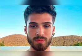 O ator João Guilherme participou do programa Encontro com Patricia Poeta e detalhou os bastidores de sua cena de nudez no filme O Rei da Internet