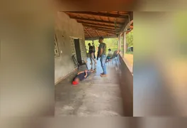 Acusado de planejar a tortura e morte de João Sobrinho devido a uma dívida de R$ 110 mil, o suspeito foi localizado na zona rural de Palestina.