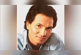 O cantor e compositor potiguar Gilson em registro de arquivo na década de 1980, período em que despontou no cenário nacional com suas composições melódicas.