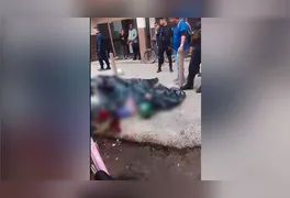 Parentes e vizinhos cercam o local do crime no Jardim Catarina; revoltada, população denuncia que pedreiros portavam apenas ferramentas de trabalho.