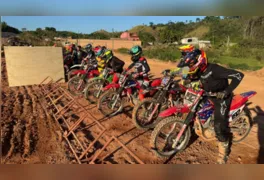 Pista montada na Praia do Pedral recebe disputas de alta velocidade e consolida São Félix do Xingu na rota nacional do esporte.