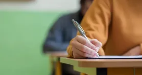 Levantamento reúne oportunidades imediatas e cadastro de reserva para profissionais da educação em todo o país.