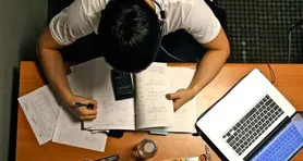 O investimento necessário depende do objetivo, do concurso escolhido e da estratégia de cada candidato