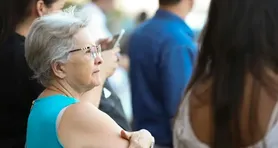 Novo salário mínimo estimado para o ano que vem pode impactar idosos