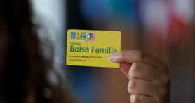 Os pagamentos de benefícios ocorrem em datas distintas ao longo do mês e são feitos por meio da Caixa Econômica Federal.