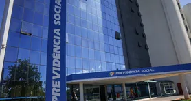 Saiba como solicitar a pensão especial do INSS para filhos de vítimas de feminicídio. Veja requisitos e documentos necessários.