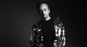 James Baker trabalhava nos bastidores de Love Island USA desde 2020 e atuava como produtor executivo da atração desde o início de 2026.