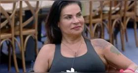Solange Gomes exibiu o novo visual nas redes sociais e gerou uma onda de comentários entre os seguidores.