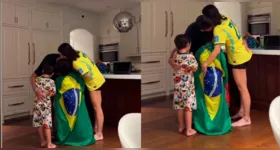 Lucas Paquetá recebe o abraço da esposa e dos filhos após a eliminação do Brasil na Copa do Mundo de 2026.