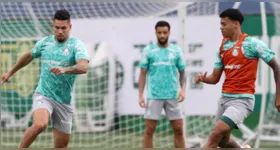 Paulinho e Luis Pacheco participam de atividade no treino do Palmeiras antes da viagem a Belém para o duelo contra o Remo pelo Brasileirão