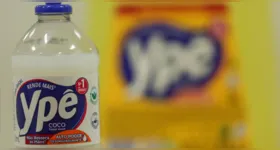 A Anvisa revisou a suspensão dos produtos Ypê e restringiu a medida a lotes específicos de detergentes, desinfetantes e lava-roupas. Veja quais produtos foram liberados e quais continuam proibidos.