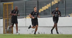 Remo inicia intertemporada com avaliações físicas, planejamento de Léo Condé e definição de treinos remotos para oito jogadores em meio à preparação e à janela de transferências.