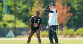 Estatísticas indicam que a baixa participação defensiva de Endrick pode explicar a cautela de Carlo Ancelotti na Seleção Brasileira.
