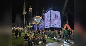 Cartaz do Círio no telão de led instalado em frente à Basílica Santuário de Nazaré