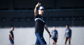 Léo Condé comandou o último treino do Remo no Baenão antes do confronto contra o Athletico-PR pela Série A.