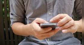 Um novo estudo científico conclui que o uso de celulares não aumenta o risco de câncer no cérebro, além de outras condições de saúde.