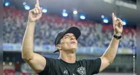 Júnior Rocha reafirma seu compromisso com o Paysandu, apesar do interesse do Ceará.