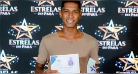A faixa apresenta elementos do tecnomelody e investe em batidas envolventes
