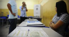 Campanha "Boto Fé no Voto" mobiliza comunidades religiosas contra a desinformação nas eleições.