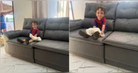 Matias, de apenas 2 anos, usou o celular da mãe durante um almoço de família e acabou comprando um sofá pela internet.