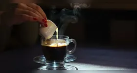Os benefícios foram observados entre pessoas que consumiam uma ou duas xícaras de café por dia.
