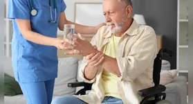 Projeção da revista científica The BMJ acende alerta para a identificação de sintomas precoces não motores e para a importância da atividade física.