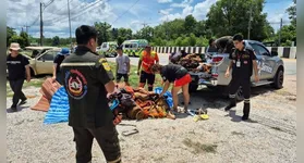 Acidente com monges tailandeses deixa rastro de destruição em rodovia do país asiático hoje (02/07).