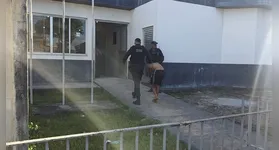 Ação policial recuperou parte das mercadorias levadas na madrugada de quinta-feira.