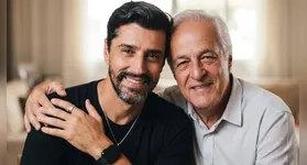 Em uma publicação marcada pelo tom poético, Alberto Cowboy compartilhou uma fotografia ao lado do familiar.