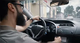 Levar em consideração fatores como veículo bem conservado, boa quilometragem e funcionalidades dentro dos conformes, vale a pena investir em um carro mais antigo.