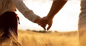 Cultivar a confiança, o diálogo sincero e o respeito à individualidade do parceiro será essencial para construir uma relação mais equilibrada e duradoura.