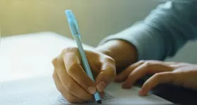 O certame oferece vagas na área da educação, com salário acima de R$ 2,5 mil