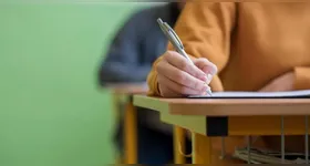 O processo seletivo é composto por três fases distintas, sendo elas inscrição, análise documental e entrevista.