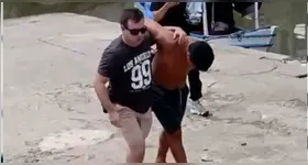 Suspeito tentou fugir em outra embarcação, mas foi encontrado pela polícia