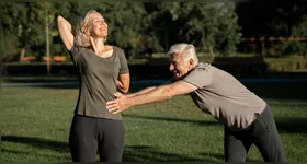 O controle de porções nas refeições é uma ferramenta prática para manter o plano alimentar, sempre orientado por um nutricionista.