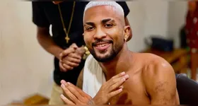Izac Bruno Coni Silva construiu sua carreira no pagode baiano e assinou com a Som Music em março deste ano.