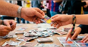 Para os colecionadores, a novidade representa uma chance concreta de caçar as figurinhas que faltam.