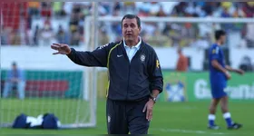 Já campeão em 94, Parreira foi o primeiro a ser demitido em meio a uma Copa.