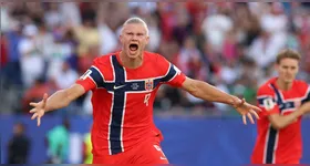 O atacante já entra na disputa pela artilharia da Copa.