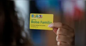 Os pagamentos de benefícios ocorrem em datas distintas ao longo do mês e são feitos por meio da Caixa Econômica Federal.