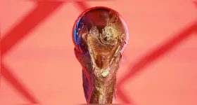A ideia não chegou sem precedentes. Em 2025, a FIFA já havia testado o modelo na final do Mundial de Clubes, disputada também nos Estados Unidos.
